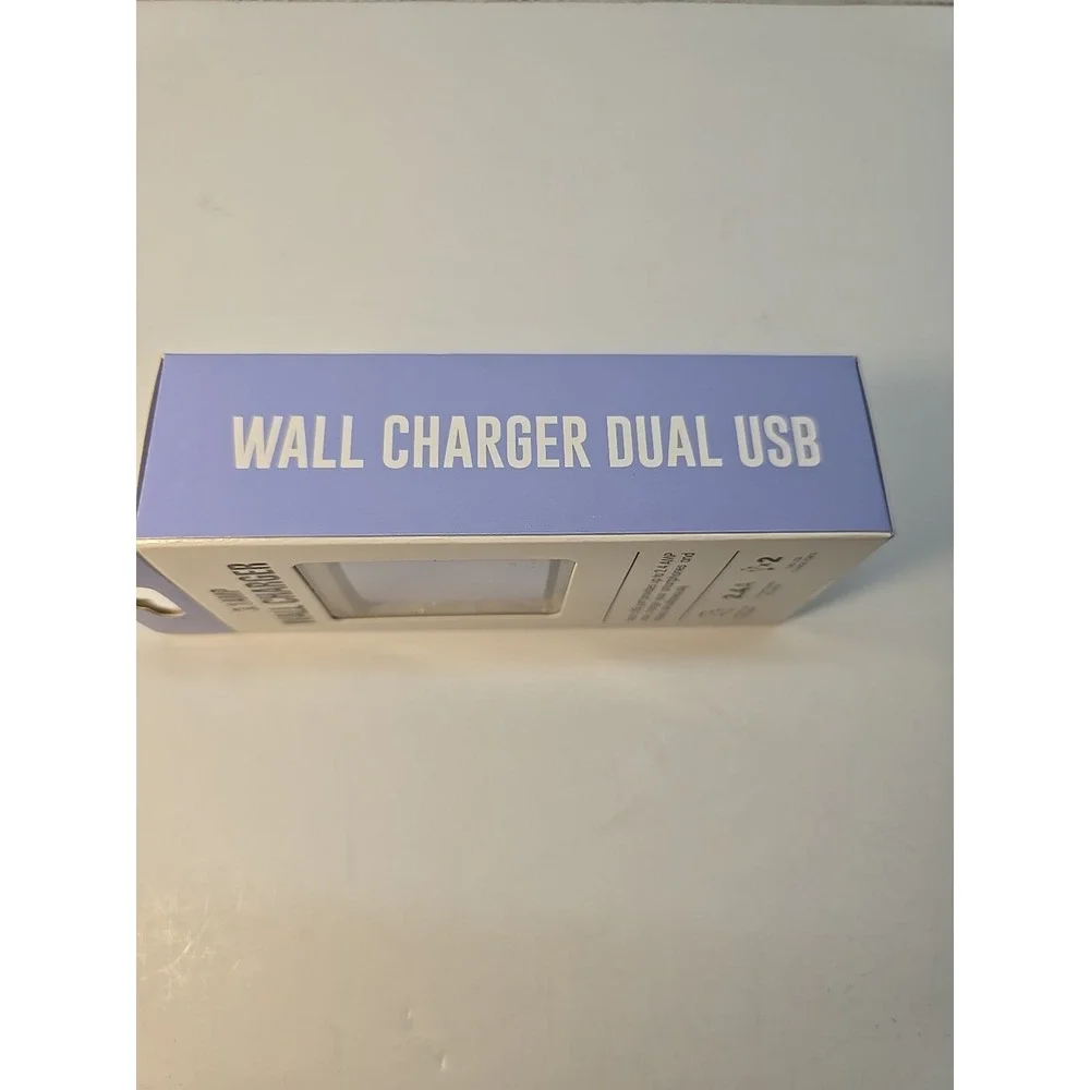 Dual USB Wall Charger 3.1 AMP Dual Ports -‎ Lavendar/Light Purple - NIB
